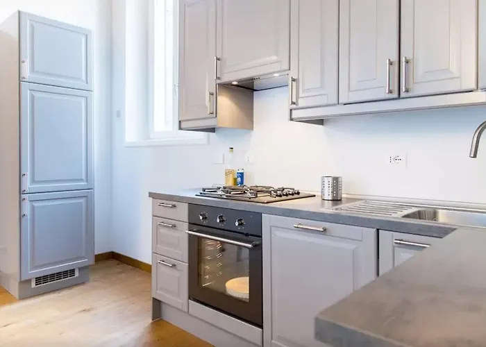 דירה Elegant Near The Vatican And Piazza Navona רומא